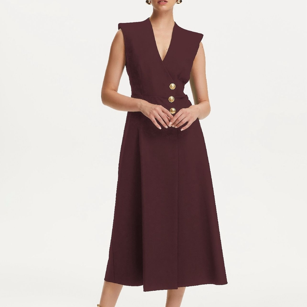 Chic Sleeveless Burgundy Midi Dress